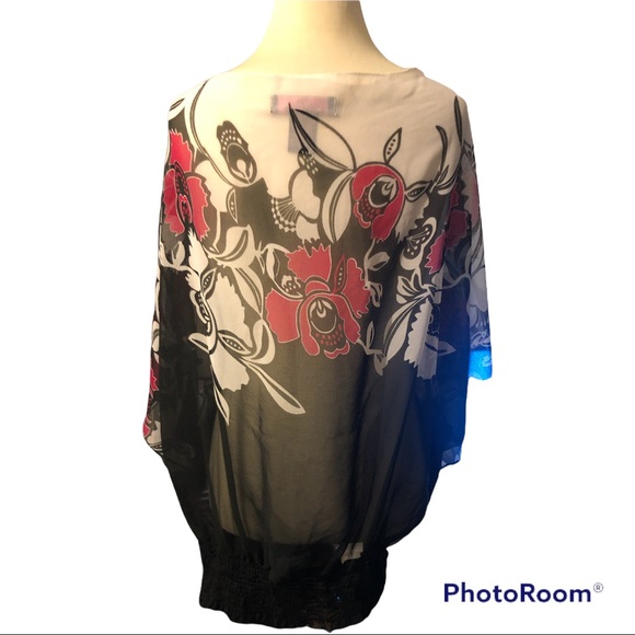 Beautiful blouse very comfortable - Picture 6 of 6